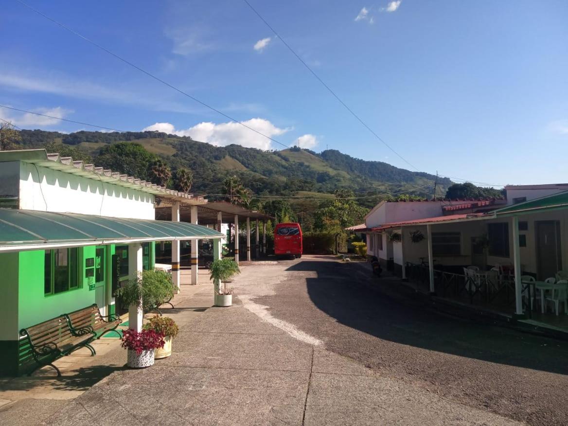 Servituristicos La Esmeralda Santa María Exterior foto