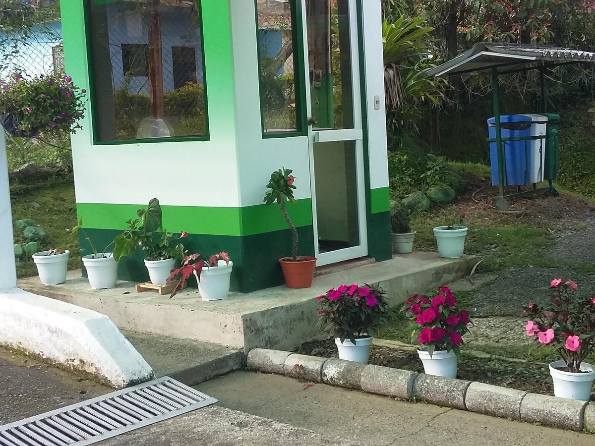 Servituristicos La Esmeralda Santa María Exterior foto